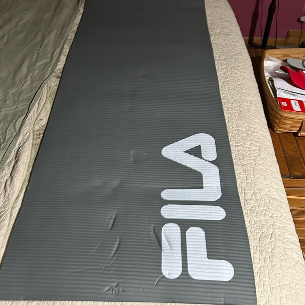 FILA YOGA & EXERCISE MATT.    Never used.   72x24.